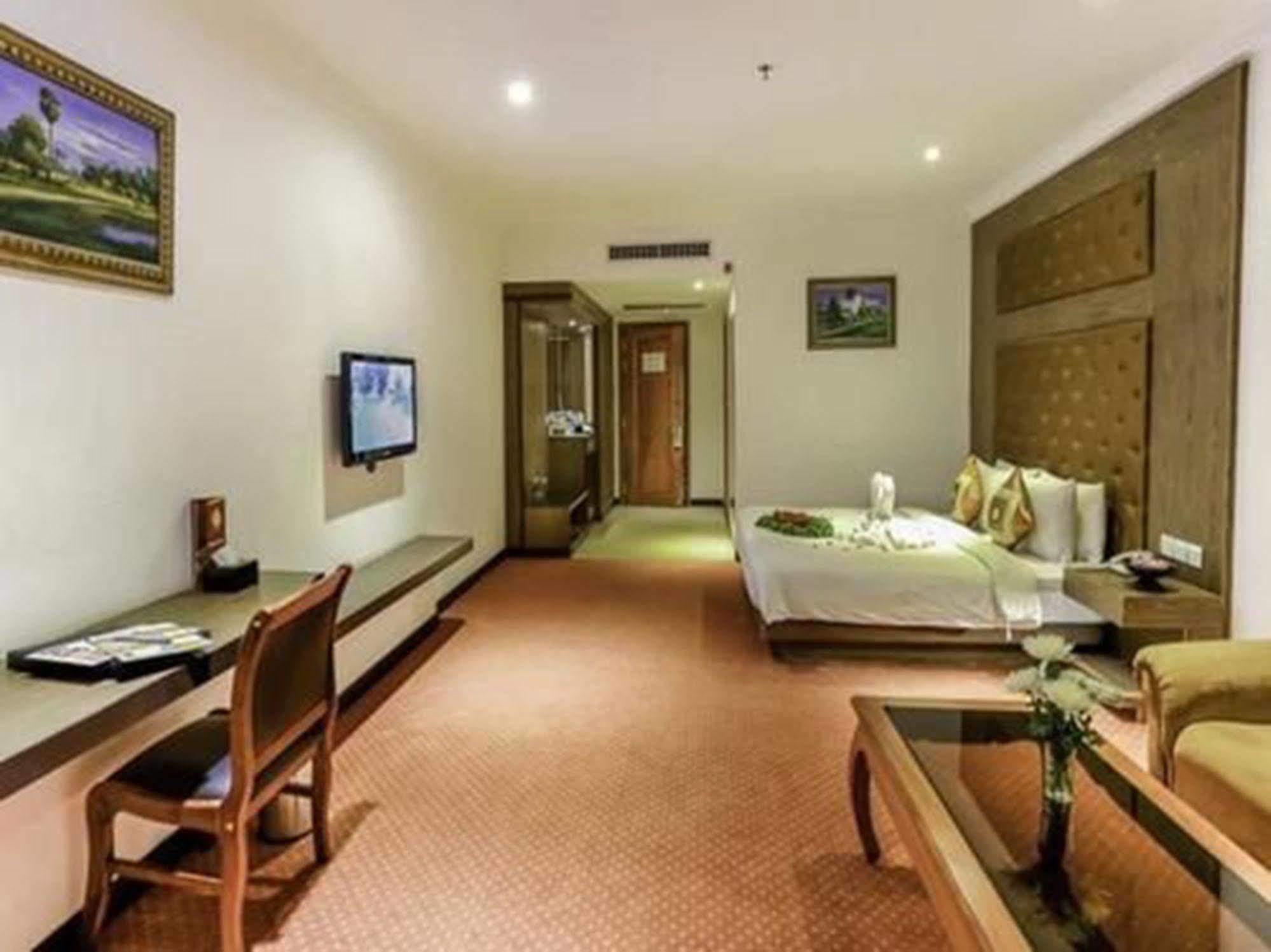 Angkor Howard Hotel Siem Reap Zewnętrze zdjęcie